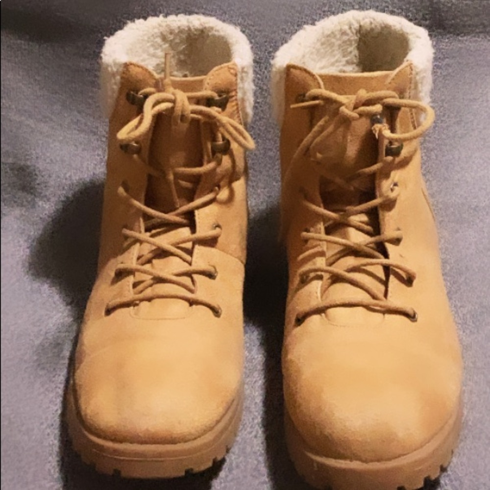 Cliffs Boots